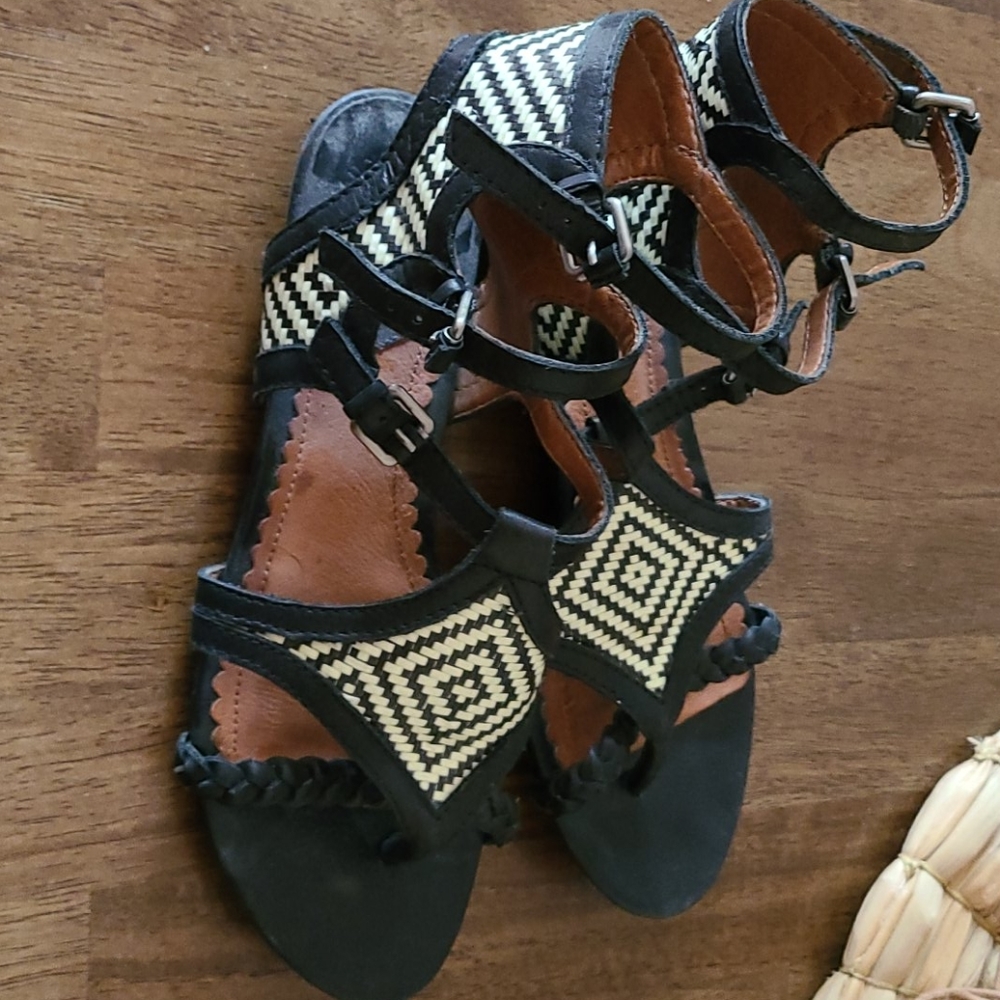 Lucky Brand Sandals